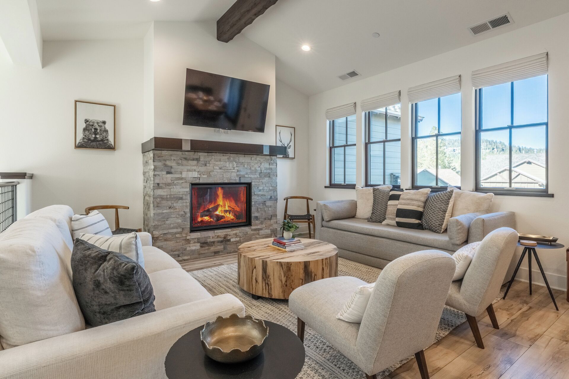 Smart TV, fireplace, foosball, table tennis