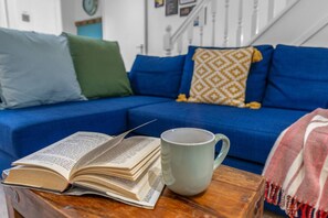 Interior - Free Parking | Central | Sleeps 5 | 2 Bedrooms (West Lothian)