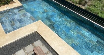 Oceanview Rooftop/Cozy studio with designated working area