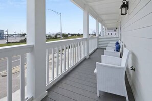 Terrace/patio - Stunning Beachfront Condo • Breathtaking Gulf & Harbor Views! (Pass Christian)