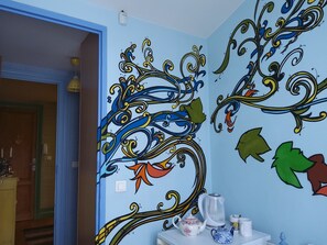 المنشأة من الداخل