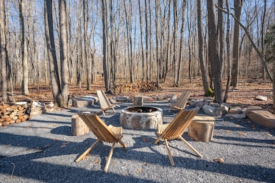 New! Spacious Lake Area Home w/ Hot Tub