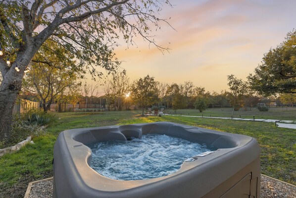 Baignoire à remous extérieure