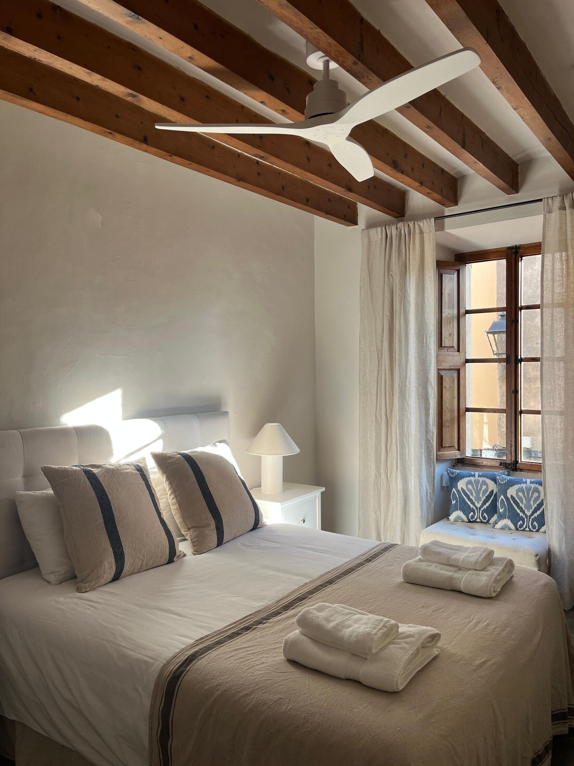 Fer et planche à repasser, Wi-Fi, draps fournis