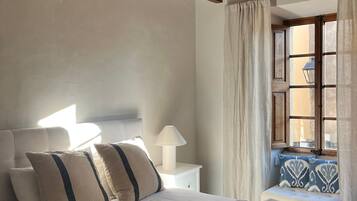 Fer et planche Ă repasser, Wi-Fi, draps fournis