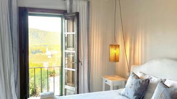 Strykjärn/strykbräda, wi-fi och sängkläder