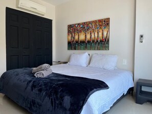 Iron/ironing board, Internet, bed sheets - Aparment, 2 bedrooms, direct access to the sea (La Boquilla)