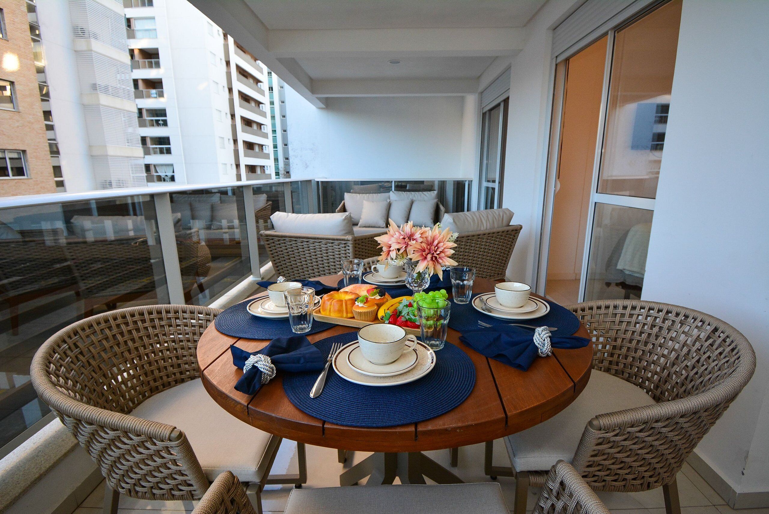 Tempat makan outdoor