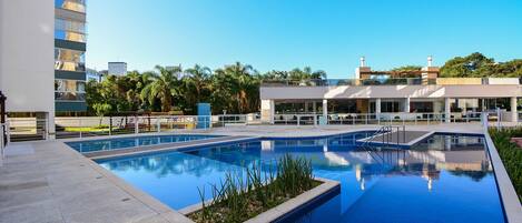 Apartment | Pool | Outdoor pool