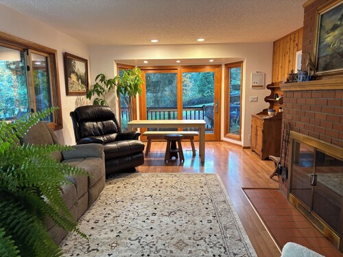 Beautiful 4-bedroom house in Medford perfect for your getaway.