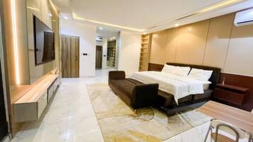 3 habitaciones, tabla de planchar con plancha y wifi gratis