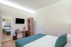 In-room safe, desk, blackout drapes, free WiFi