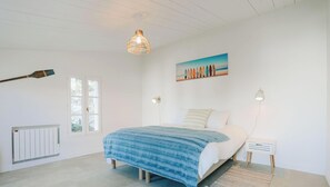 6 bedrooms, iron/ironing board, free WiFi - Villa Eden – Near Golf – Boat Option (Les Portes-en-Ré)