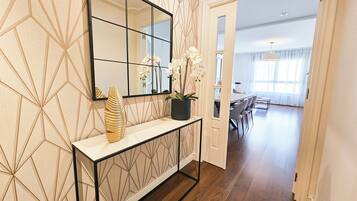 Basic Apartment | Living area