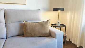 Basic Apartment | Living area