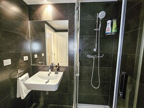 Apartamento básico | Baño | Toallas