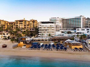 On the beach - Corazon Cabo Infinity Two Queen Sunset View, Spend New Year's in Cabo. (Cabo San Lucas)