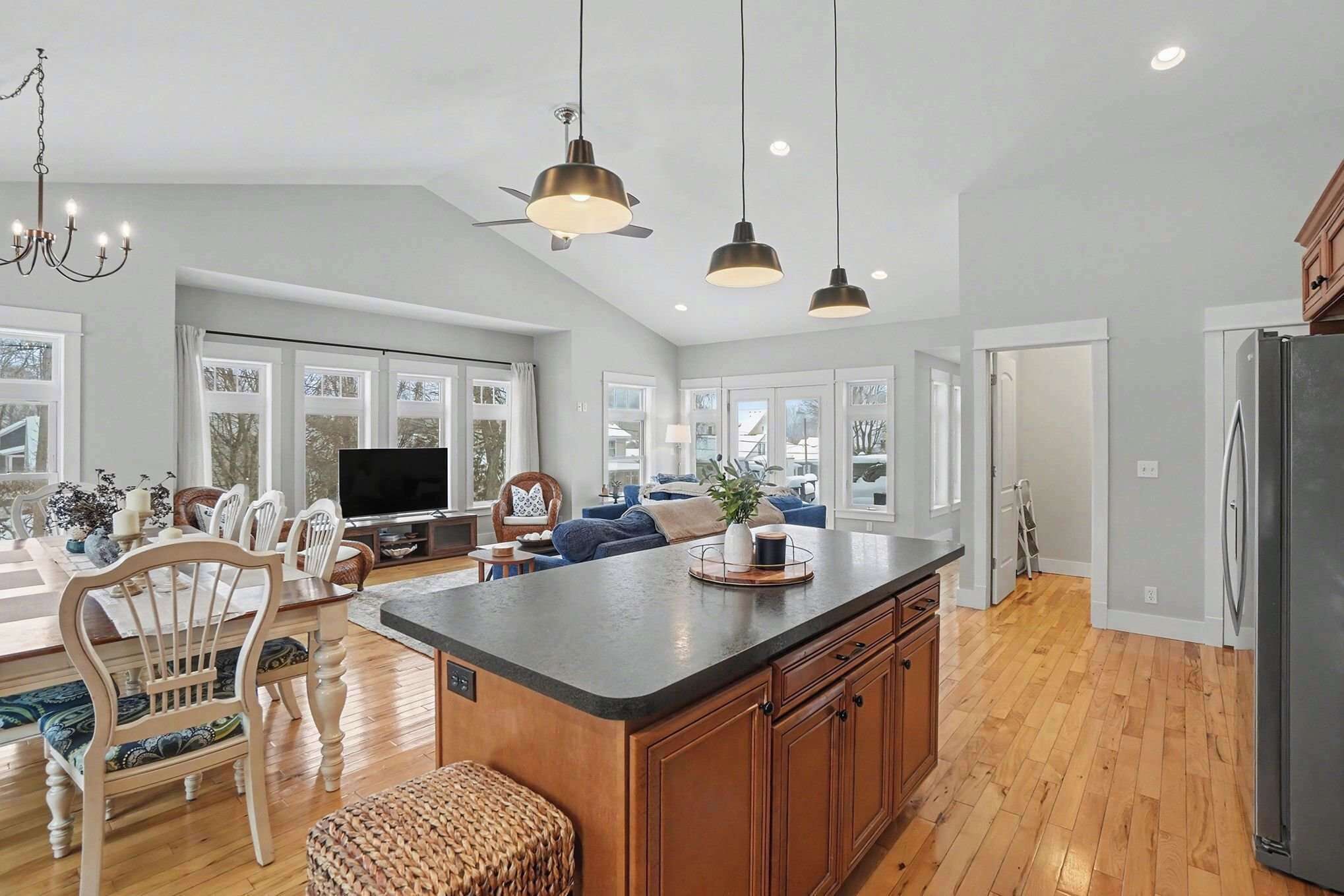 Televisión, videojuegos y reproductor de DVD 