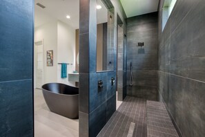 Shower, hair dryer, towels, soap - Modern new building that leaves nothing to be desired (Cape Coral)