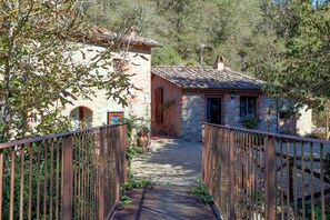 Property grounds - The Polo Club Mansion on the Hills of Siena (Bucine)