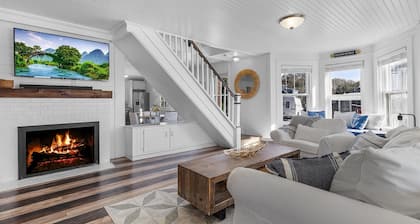 Bayview Retreat — Steps to the Beach with Ocean Views