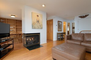 TV, fireplace - Mountainside Condo Retreat | Near Slopes & Dining (Stowe)