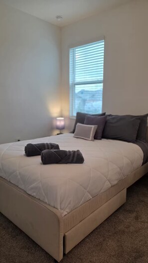 Iron/ironing board, WiFi