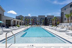Pool - Luxury Resort w/ Pool, BBQ & Fire Pit, Mayo Clinic (Jacksonville)