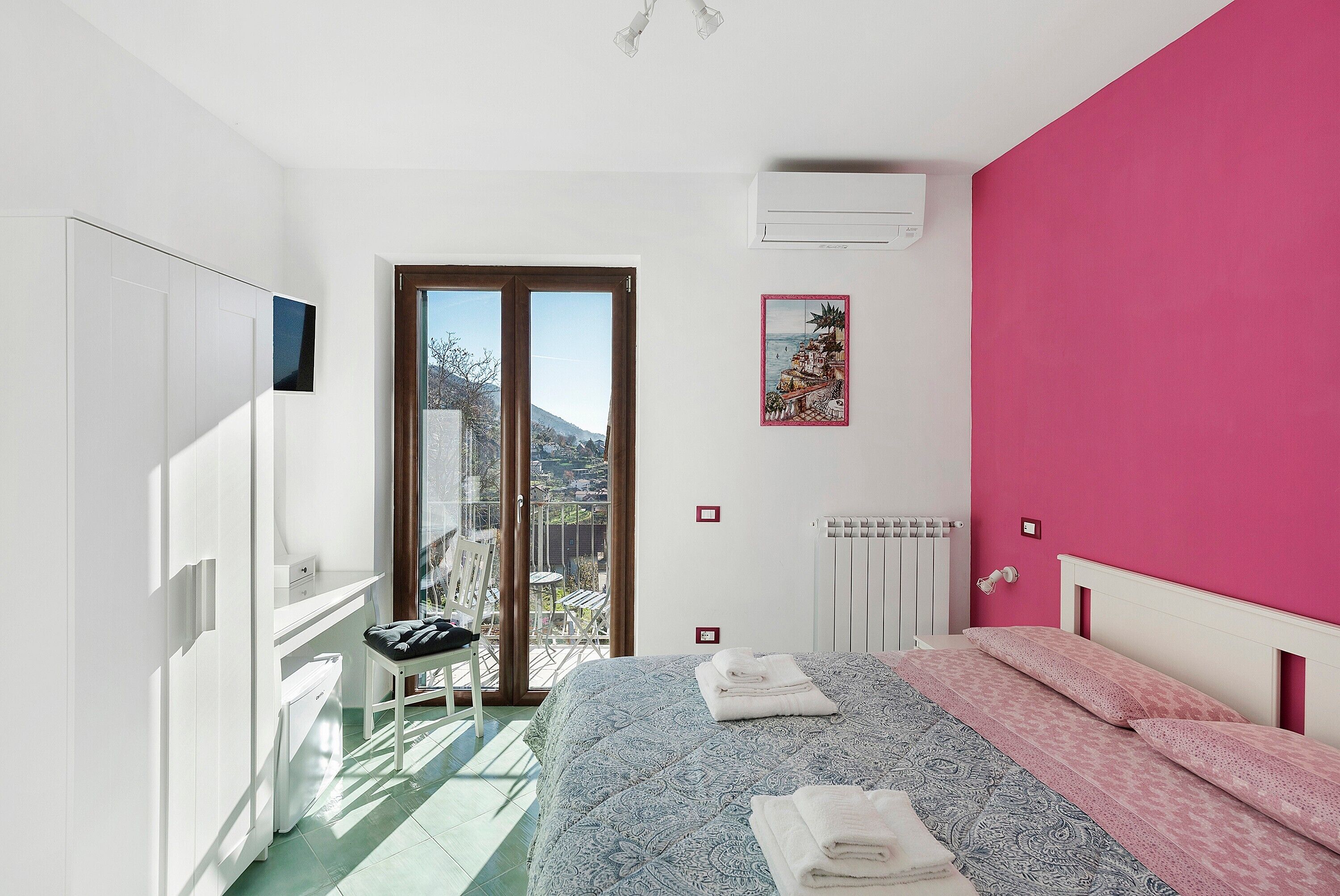 Fer et planche à repasser, Wi-Fi, draps fournis