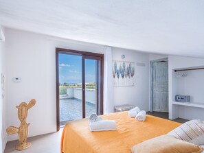 4 bedrooms, iron/ironing board, free WiFi, bed sheets - VILLA AURA SCOPELLO  with sea view and swimming pool (Scopello)
