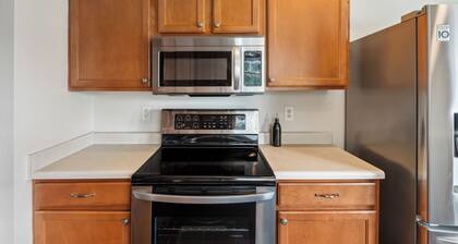 3-bedroom house in fantastic North Durham with cool AC and comfort