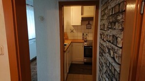 Fridge, microwave, oven, coffee/tea maker - Apartment Orchideenzauber (Esch)