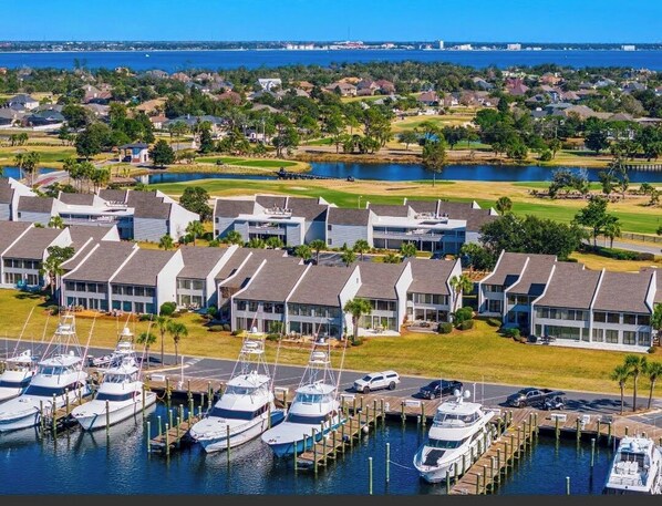 Marina - Harbor-view 1BR with sunsets, full amenities, and family-friendly space. (Panama City Beach)