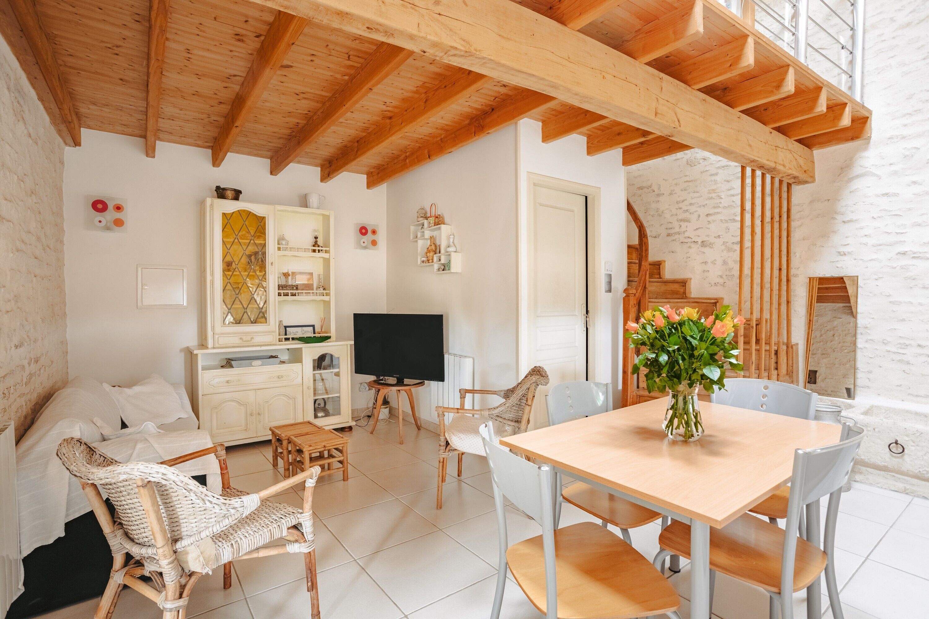 Gîte L'etable - Les Gites Du Moulin : Terrasse Privée, Jardin, Wi-fi à Saint-hilaire-la-palud - Coulon