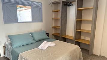 Familie huis, terras, uitzicht op tuin