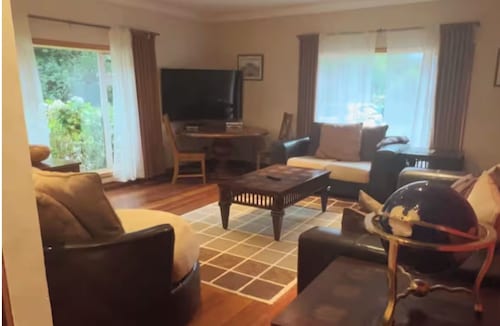 Delightful 4-bedroom house in peaceful Connemara Countryside
