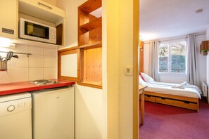 Fridge, microwave, dishwasher, coffee/tea maker - Les Bergers - Proche Station de Ski (Huez)