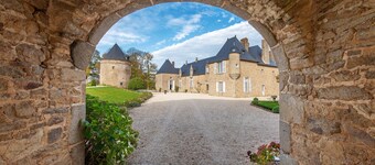 Château de Marigny - Piscine Privée, 8000m2 Jardin