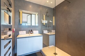 Hair dryer, towels - Baïa - Studio vue imprenable sur la mer (Biarritz)