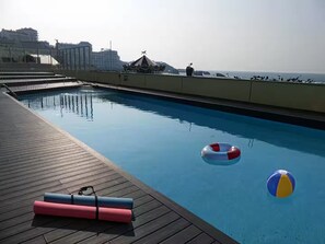 Pool - Baïa - Studio vue imprenable sur la mer (Biarritz)