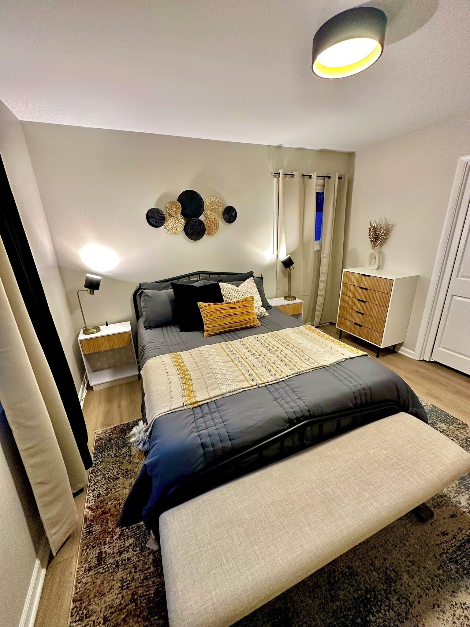 4 chambres, fer et planche à repasser, Wi-Fi gratuit, draps fournis