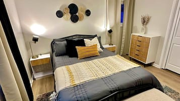 4 chambres, fer et planche à repasser, Wi-Fi gratuit, draps fournis