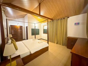 Deluxe Room, Garden View | Interior - the barns villa (Negombo)