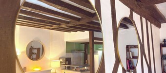 L’Adresse Secrète - Three Bedroom Apartment, Sleeps 4