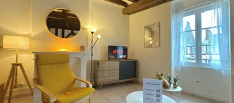 L’Adresse Secrète - Three Bedroom Apartment, Sleeps 4