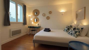 Iron/ironing board, WiFi, bed sheets