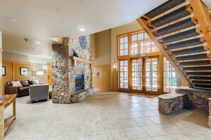 Interior - Updated Ski Access 1BR Copper Mountain Condo, Cozy King Bed,Views, Hot Tub (Copper Mountain)