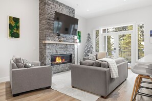 TV connectée, cheminée