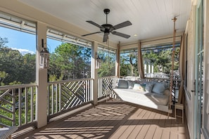 Property grounds - Bikes, Wet Bar, 2 King Bedrooms~Walk to Seaside (Santa Rosa Beach)