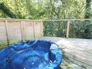 Cottage | Bain à remous extérieur